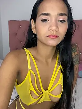 Snapshot of Maria_x_Alejandra chatting on February 22, 2026, 7:34 pm Maria x Alejandra online show from February 22, 2026, 7:34 pm