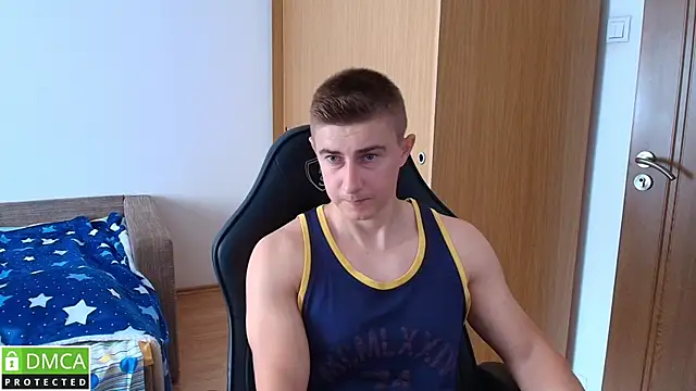Snapshot of TodMusclePower9 chatting on June 24, 2026, 8:02 am TodMusclePower9 online show from June 24, 2026, 8:02 am