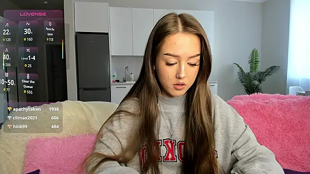 Snapshot of G0od_girl chatting on February 13, 2026, 8:32 am G0od girl online show from February 13, 2026, 8:32 am