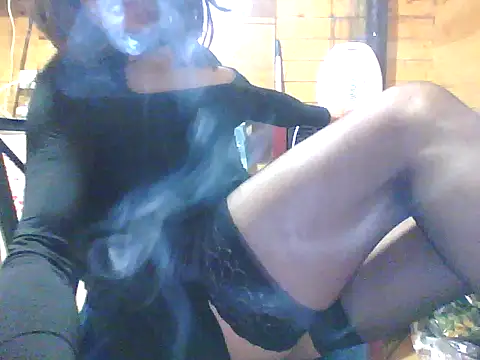 Snapshot of Luanatrav1 chatting on February 24, 2026, 12:19 am Luanatrav1 online show from February 24, 2026, 12:19 am