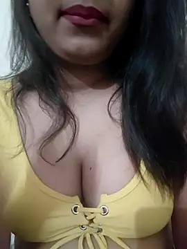 Snapshot of nidhi7180 chatting on February 2, 2026, 5:44 pm nidhi7180 online show from February 2, 2026, 5:44 pm