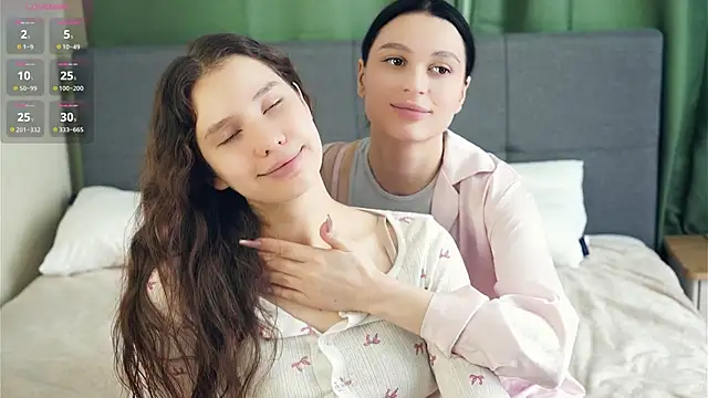 Snapshot of ZofiaSoshnik chatting on February 19, 2026, 8:21 am ZofiaSoshnik online show from February 19, 2026, 8:21 am