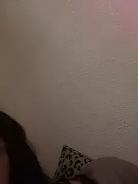 louveee6 online show from February 18, 2026, 10:06 pm