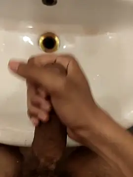 marcooo22annni online show from April 2, 2026, 7:55 pm