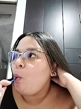 Snapshot of SamanthaStonee chatting on February 19, 2026, 9:55 pm SamanthaStonee online show from February 19, 2026, 9:55 pm