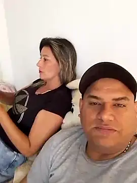 wessAndSandri online show from April 8, 2026, 7:47 pm