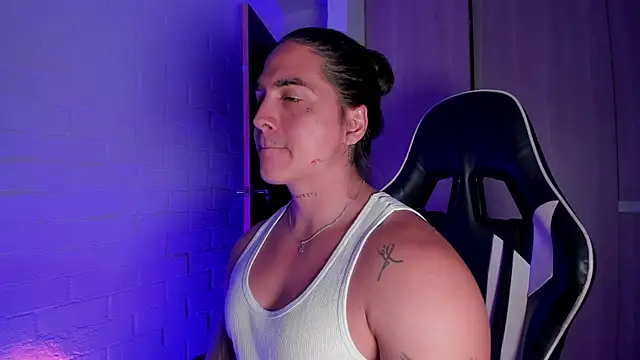 Snapshot of Cry_Duran chatting on February 24, 2026, 9:02 pm Cry Duran online show from February 24, 2026, 9:02 pm