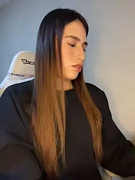 Snapshot of romyamo chatting on March 20, 2026, 1:43 am romyamo online show from March 20, 2026, 1:43 am