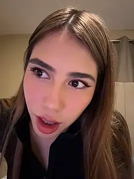 Snapshot of romyamo chatting on March 31, 2026, 2:24 am romyamo online show from March 31, 2026, 2:24 am