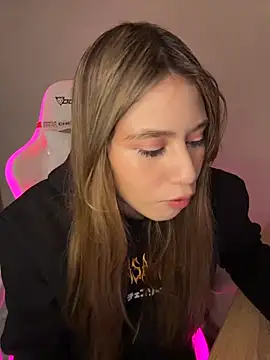 Snapshot of romyamo chatting on April 8, 2026, 3:06 am romyamo online show from April 8, 2026, 3:06 am