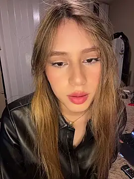 Snapshot of romyamo chatting on April 15, 2026, 1:23 am romyamo online show from April 15, 2026, 1:23 am