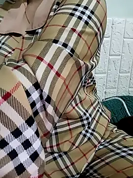 Snapshot of Tulip_ii chatting on February 23, 2026, 4:32 am Tulip ii online show from February 23, 2026, 4:32 am