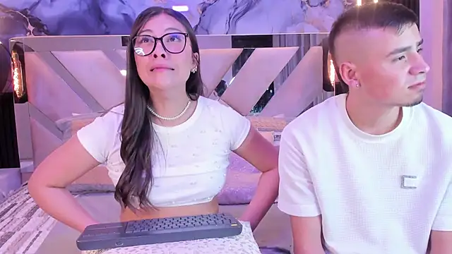 Snapshot of ChloeandAdam chatting on February 13, 2026, 4:41 am ChloeandAdam online show from February 13, 2026, 4:41 am