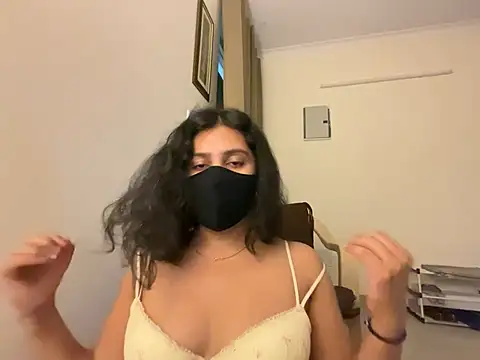 Anna girl22 online show from April 15, 2026, 8:09 pm