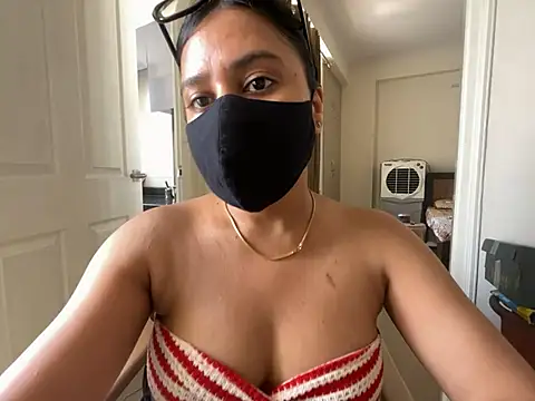 Snapshot of Anna_girl22 chatting on April 21, 2026, 3:46 am Anna girl22 online show from April 21, 2026, 3:46 am