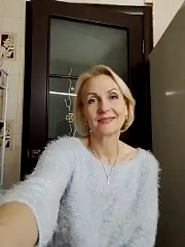 Snapshot of MichelleSolis chatting on February 14, 2026, 7:43 pm MichelleSolis online show from February 14, 2026, 7:43 pm