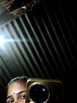 Snapshot of Nisha_011 chatting on February 6, 2026, 1:47 pm Nisha 011 online show from February 6, 2026, 1:47 pm