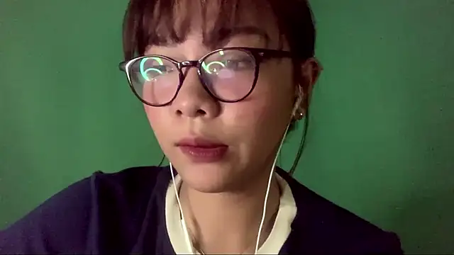 Snapshot of TerisaYellow chatting on February 2, 2026, 8:57 am TerisaYellow online show from February 2, 2026, 8:57 am