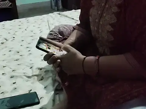 Snapshot of ANURADHA_2006 chatting on March 13, 2026, 10:16 pm ANURADHA 2006 online show from March 13, 2026, 10:16 pm