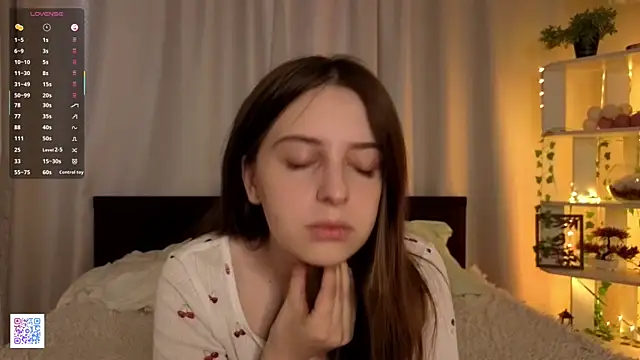 LeanneDinkle online show from April 1, 2026, 4:24 am