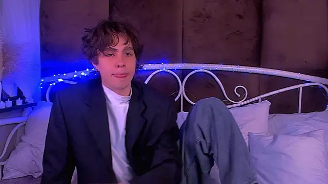 Keith Erickson online show from February 18, 2026, 10:33 am