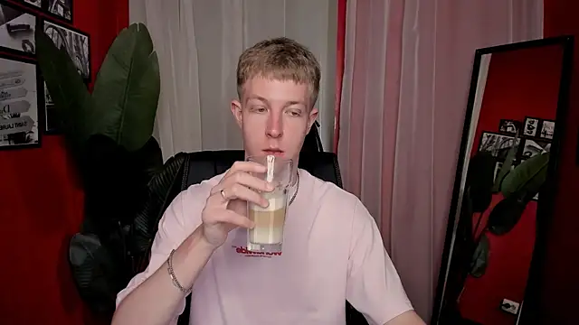 Snapshot of Dylan_Norton chatting on July 9, 2026, 10:30 am Dylan Norton online show from July 9, 2026, 10:30 am