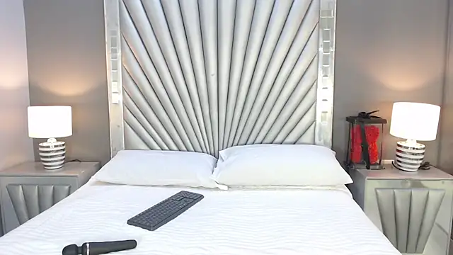 KiaraEverly online show from February 11, 2026, 11:59 am