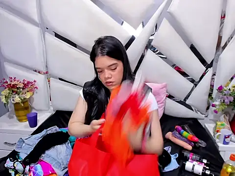 Snapshot of _EmilySquirt chatting on February 12, 2026, 1:39 pm EmilySquirt online show from February 12, 2026, 1:39 pm