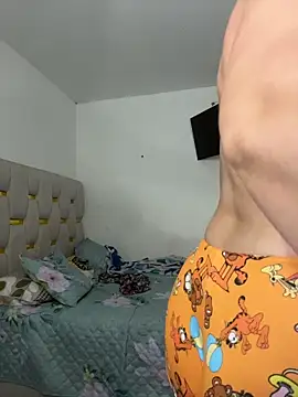 Snapshot of Rouse-Antonella_ chatting on March 21, 2026, 5:01 am Rouse-Antonella online show from March 21, 2026, 5:01 am