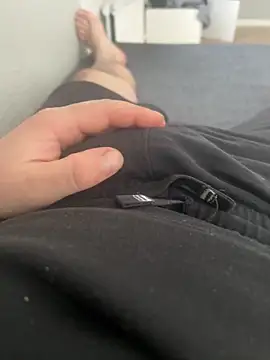 Snapshot of siisidjfjfjdj chatting on February 8, 2026, 8:18 am siisidjfjfjdj online show from February 8, 2026, 8:18 am