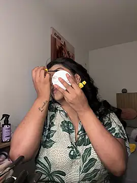 moonhelen online show from March 11, 2026, 11:33 pm