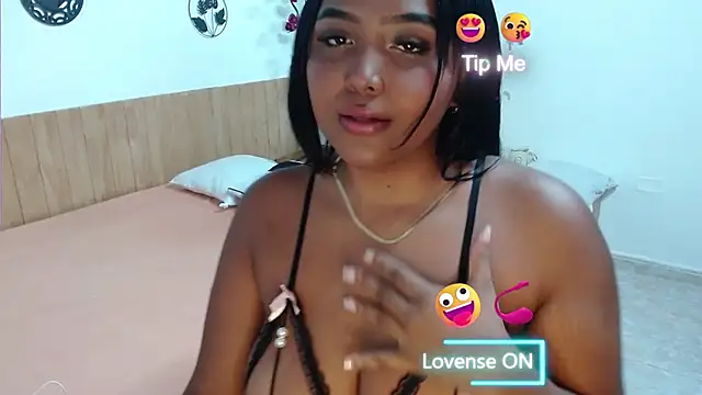 Snapshot of CloeAusten chatting on February 5, 2026, 4:06 am CloeAusten online show from February 5, 2026, 4:06 am