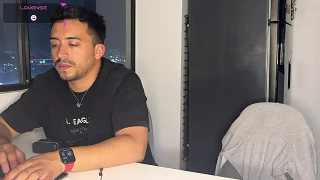 Snapshot of Sofii_n_Diego chatting on February 6, 2026, 11:41 pm Sofii n Diego online show from February 6, 2026, 11:41 pm