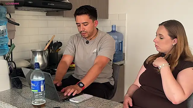 Snapshot of Sofii_n_Diego chatting on March 2, 2026, 10:27 pm Sofii n Diego online show from March 2, 2026, 10:27 pm