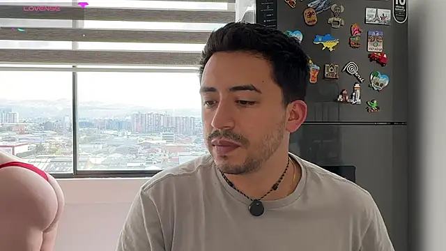 Snapshot of Sofii_n_Diego chatting on April 3, 2026, 8:18 pm Sofii n Diego online show from April 3, 2026, 8:18 pm