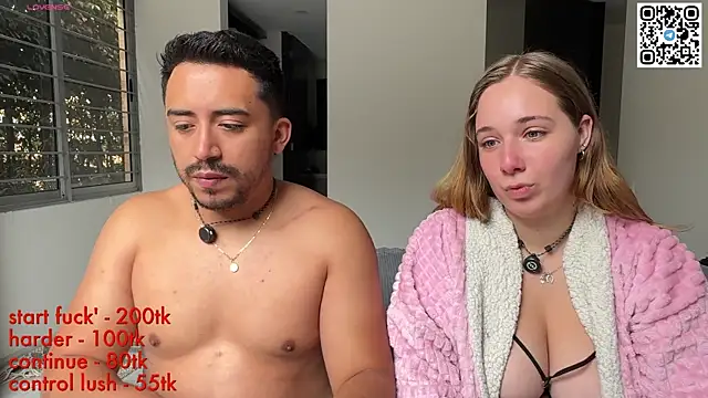 Snapshot of Sofii_n_Diego chatting on July 4, 2026, 6:47 pm Sofii n Diego online show from July 4, 2026, 6:47 pm