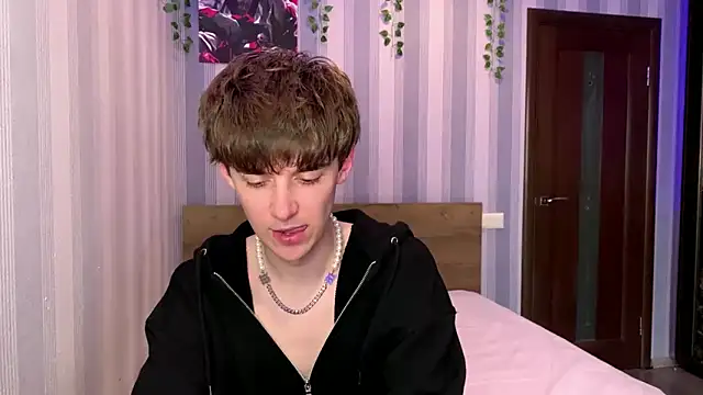 Sweet Dude online show from May 1, 2026, 4:11 pm