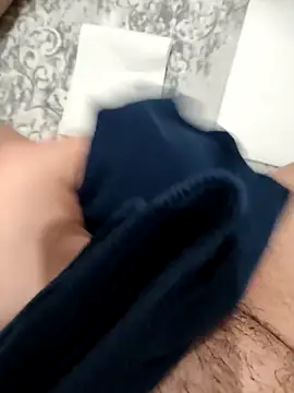 birzevkmeselesi online show from February 9, 2026, 4:11 pm