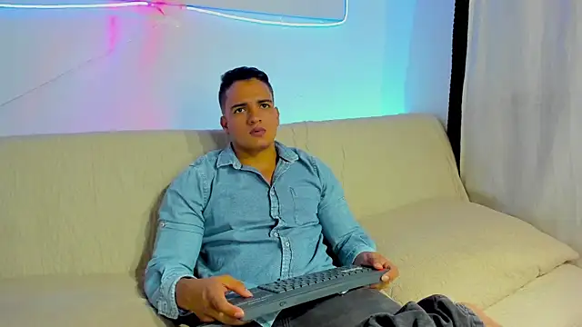 Snapshot of jhon_nicolas chatting on March 1, 2026, 10:01 pm jhon nicolas online show from March 1, 2026, 10:01 pm