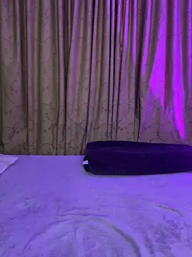 SavageBond  online show from February 11, 2026, 5:56 am