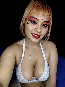 Snapshot of zoe_love18 chatting on February 19, 2026, 3:35 am zoe love18 online show from February 19, 2026, 3:35 am