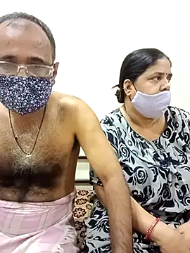 HoneyHush online show from April 4, 2026, 10:35 am