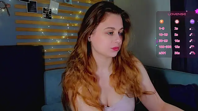 Snapshot of Alice_Wanderr chatting on March 17, 2026, 3:33 am Alice Wanderr online show from March 17, 2026, 3:33 am