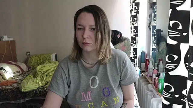 Snapshot of Ozalin_ chatting on February 24, 2026, 10:13 am Ozalin online show from February 24, 2026, 10:13 am