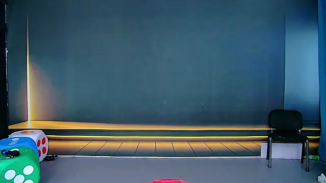 LingDa-001 online show from April 4, 2026, 1:41 pm