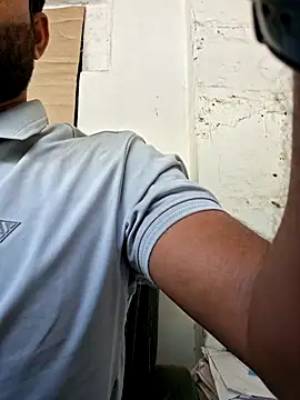 hot---boy1 online show from February 22, 2026, 5:19 am