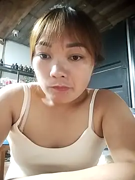 Snapshot of cute-hiphop chatting on July 19, 2026, 1:59 pm cute-hiphop online show from July 19, 2026, 1:59 pm