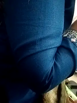 Snapshot of Priyani_2304 chatting on February 8, 2026, 8:51 am Priyani 2304 online show from February 8, 2026, 8:51 am