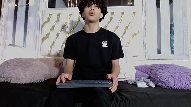 ian smith  online show from February 19, 2026, 12:12 pm