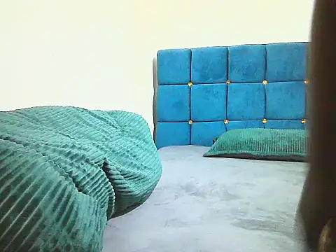 Lebo2004 online show from March 18, 2026, 8:06 am